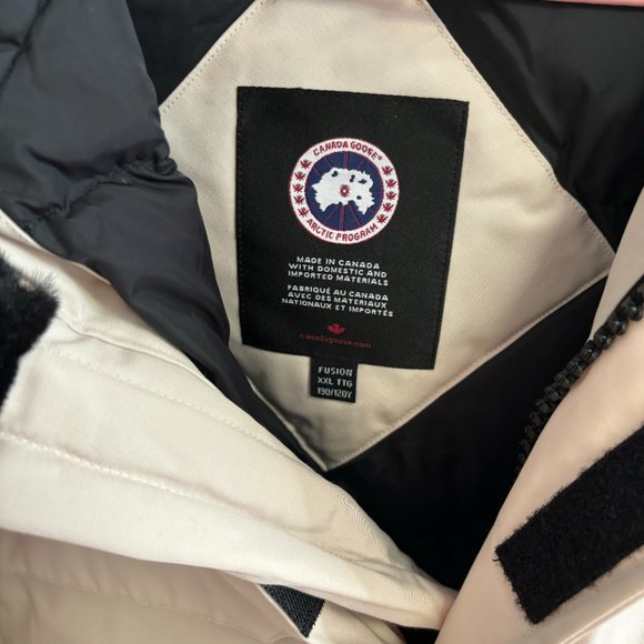 Canada Goose Thickened Beige Down Jacket - Picture 2 of 9